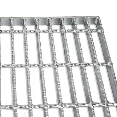 China Industrial Walkway Heavy Duty Standard Concrete Rebar Sewer Galvanized Serrated Style Steel Grating for sale