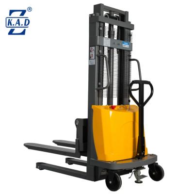 Cina 800 mm larghezza pallet stacker 1700 mm lunghezza per una maggiore produttività in vendita