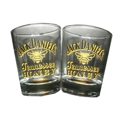 China Disposable Custom Whiskey Single Clear 1.75oz 1.5oz Custom Shot Glasses with Honey Bees for sale