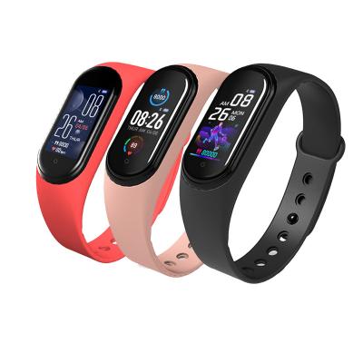 Cina Touch screen health android smart watch bracelet m5 support call music sport waterproof smartwatch in vendita