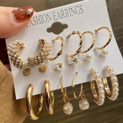 China Fashion Jewelry Set 2022 Ladies Diamond Earring Set Alloy Pearl Temperament Luxury Punk Gold Wholesale for sale