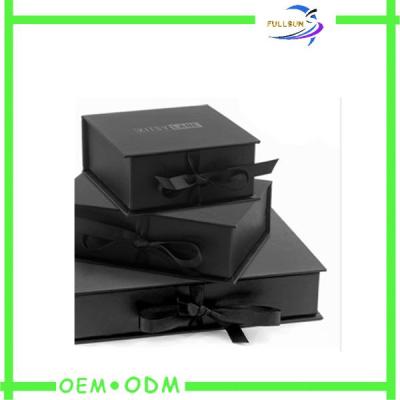 China Ribbon Closure Flat Folding Magnetic Closure Gift Box Custom Print for sale