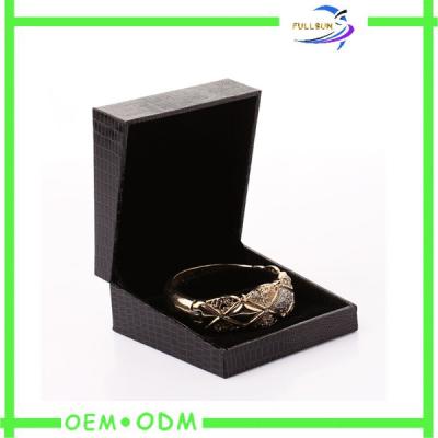 China Fashion Customized Coated Paper Jewelry Gift Boxes For Bracelet for sale