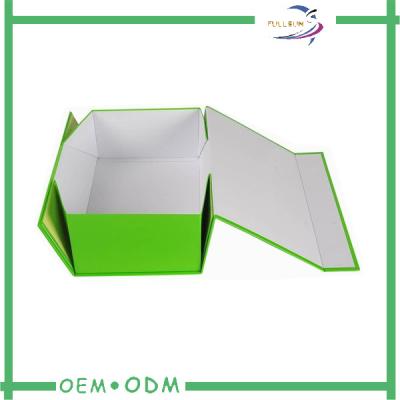 China Magnetic Closure Paper Gift Boxes , Flat Folding cardboard boxes for gifts for sale