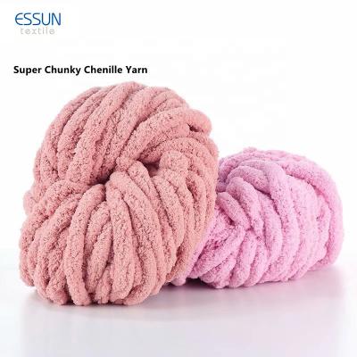 China Chunky Arm Knitting Yarn 100% Fancy Yarn 2.0CM 2.5CM Width Polyester Super Luxury Chenille For Blanket Yarn Hand Crocheting for sale