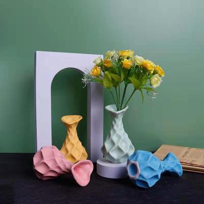 China Wholesale Nordic Modern Minimalist Ceramic Concave-convex Small Heart-shaped Vase Set Office Home Decoration Dining Table Creative Vase for sale