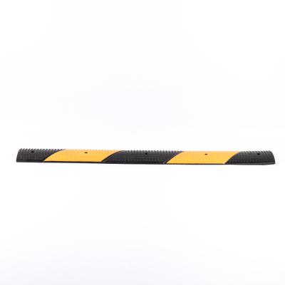 China Durable Anti-Collision Rubber Deceleration Zone Miniature Twill Traffic Tapes Speed ​​Bumps for sale