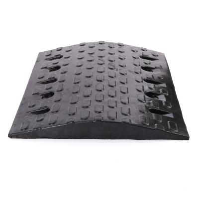 China New Durable 50*40*5CM Rubber Speed ​​Bump Road Speed ​​Bump for sale