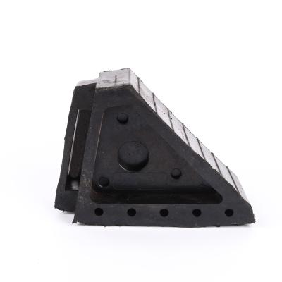 China Best selling 20*15*10CM black rubber truck wheel chock 20*15*10CM anti-aging for sale