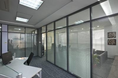 China Soundproof Aluminum Glass Office Partitions Fire Prevention 2.5mm Wall Thickness for sale