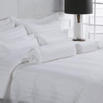 Cina Air Permeable White Cotton Bed Sheet 100% Hotel Bedding Set 5 Star Bedding Set Luxury in vendita