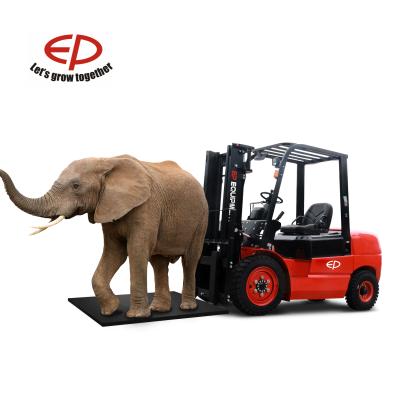 China PE Hotels Low Cost Petrol Forklift Imported 3.0 Ton Internal Combustion Engine With Attachment CPQD30T3 for sale