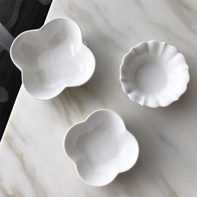 China Sustainable White Simple Style Porcelain Sauce Dishes Home Restaurant Dinnerware Plares for sale