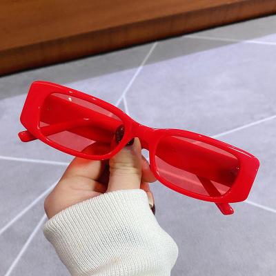 China Famous Jelly Red Color Fashion Sunglasses 2021Fashion Colorful Red Shades Square Shades Sunglasses Cheap Rectangle Small Frame Lenses for sale