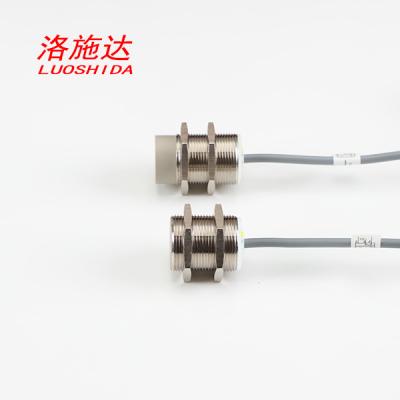 中国 2本のワイヤー ナミュールのNCの出力センサー スイッチとの誘導の近接センサーDC 6-12V M30 販売のため