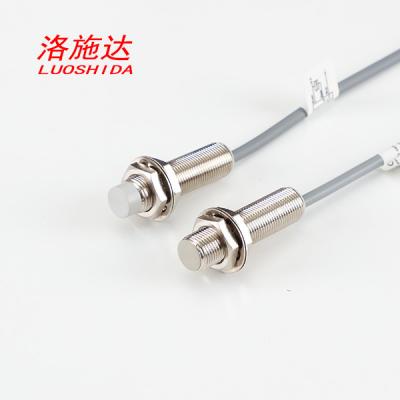 China 3 sensor de proximidad inductivo de larga distancia del alambre M12 DC para la detección de la distancia en venta