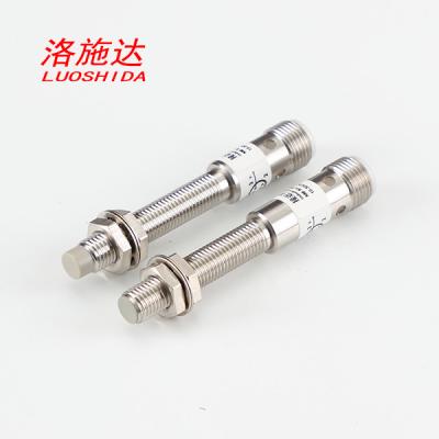 China Alambre inductivo de larga distancia de DC 3 de sensor de proximidad de M8 no a ras 6m m del tipo del conector M12 en venta