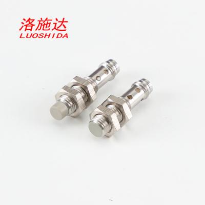 China Alambre inductivo cilíndrico M8 Mini Shorter With 3 Pin Pico Connector Type de DC 3 de sensor de proximidad de la alta precisión en venta