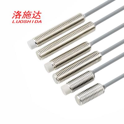 Chine Capteur de proximité affleurant inductif cylindrique de haute précision de 24VDC M8 à vendre