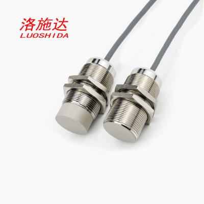 China Tubo inductivo de dos hilos cilíndrico del metal del sensor de proximidad 20-250VAC M30 para el detector de la posición en venta