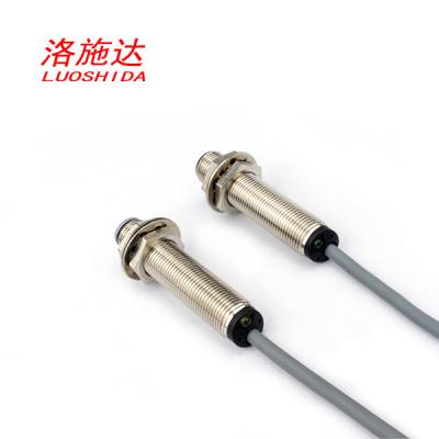 China Sensor direto cilíndrico do deslocamento do laser do interruptor do sensor de proximidade do feixe M12 à venda