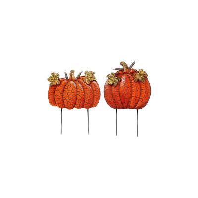 China Handcrafted Garden Stakes Thanksgiving Autumn Harvest Halloween Orange Pumpkins Metal Outdoor Decor for sale