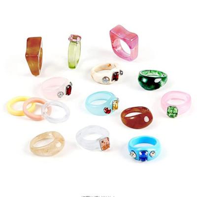 China Trendy Trendy Chunky Ring with Ladies Multi Resin Color Finger Knuckle Acrylic Open Y2K Stacking Chunky Rings for sale