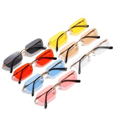 China Narrow men and women sunglasses people sunglasses fashion small new hip-hop rap sunglasses rectangular frameless social transparent color trend for sale