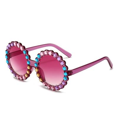 China Fashion Children Sunglasses 2021 Cute Children Fashion Diamond Sun Glasses Girl Luxury Glitter Crystal Sunglasses for sale