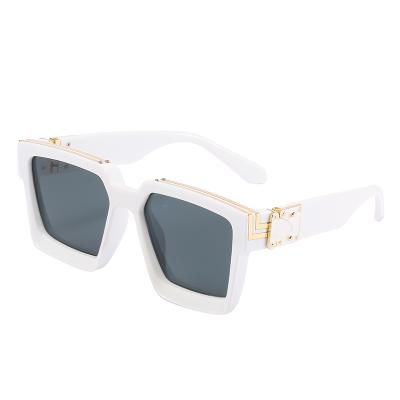 China Fashion Sunglasses Girls Blue Sunglasses 2021 Fashion Plastic Men Sunglasses Women Square Sunglasses for sale