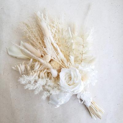 China Natural Dry Flower Bouquet Wedding Decoration Bridal Bouquet Home Dried Flower Bouquet Arrangement Mini Natural Wholesale Hot Selling Boutonniere Large for sale