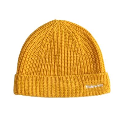 China Casual Letter Embroidery Knitted Hat Spring, Autumn And Winter Hip-Hop Men's And Women's Simple Solid Color All-match Fashion Woolen Hat for sale