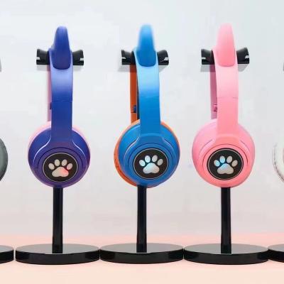 China High Quality Earphone Factory Outlet New Cat Ear Cheap Headphones ME-15 Wireless Headphones for sale