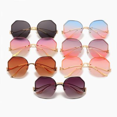 China Newest Selling High Quality Frame Curve Glass Legless Polygon Customized Sunglasses 2021 for sale