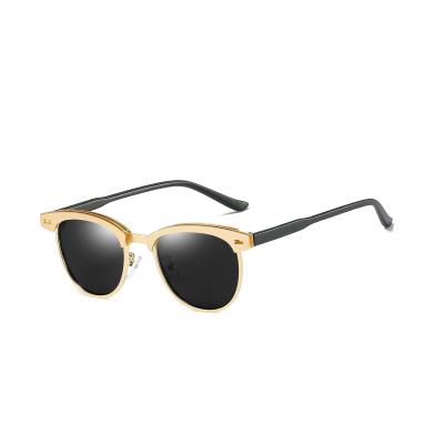 China Fashion Sunglasses 2019 Fashion OEM Custom Logo Frame Metal Frame Women Men Big Polarized Sun Glasses for sale