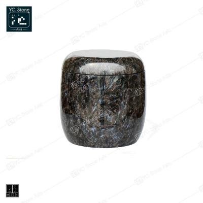 China European Black Granite Urn Customized Natural Monumental Marble Stone Urn for sale