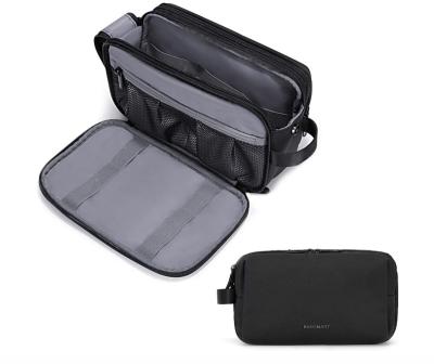 China Polyester Toiletry Bag for Men, Dopp Water Resistant Shaving Bag Travel Toiletry Organizer Kit for Toiletries Accessories for sale