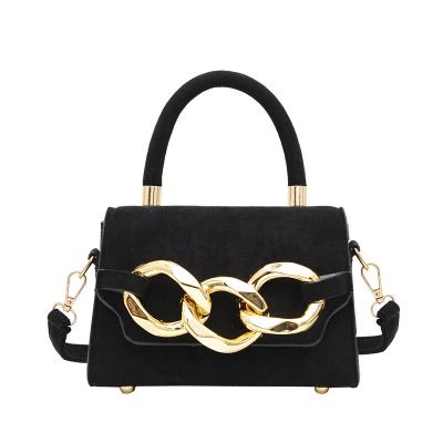 China Daily 2021 hot sale ladies thick gold chain handbags cross - small body square pu handbags for sale