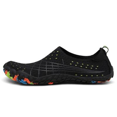 China Unisex Water Sports Shoes Summer Outdoor Sport Beach Swimming Shoes Shape Water Quick Drying Shoes for sale