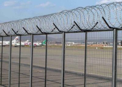 China 4.0m 5.2m überzogener Plastikdraht Mesh Panels Airport Security Mesh, der Platten einzäunt zu verkaufen