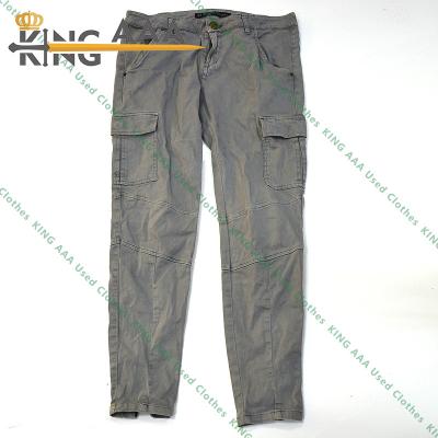 China Trendy Fashion Pleated Casual Cargo Pants In Stock Wholesale Custom Designs Simple Men's Cargo Pants Empty Shortly for sale