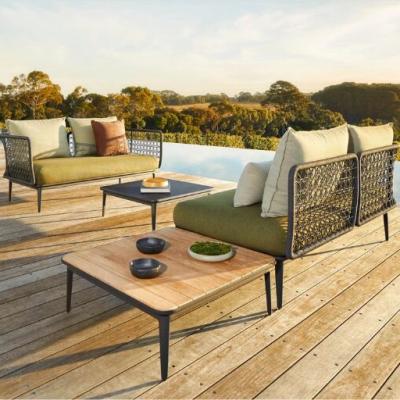 China Simple Design Modern Comfortable Outdoor Furniture Handmade Woven Rope Garden Furniture Stable Set for sale