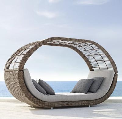 China New UV-Resistant Rattan Outdoor Furniture Garden Set Chaise Lounge Daybed for sale