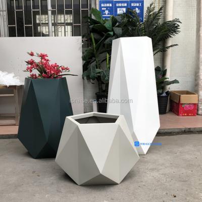 China Modern Garden Metal Foshan White Tall Outdoor Pots / Planters for sale