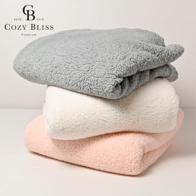 China Anti-Pull Bliss Fluffy Fuzzy Blanket Cheap Sherpa Cozy Blanket Throw For Sofa Stock Fleece Blanket Warm Sherpa for sale