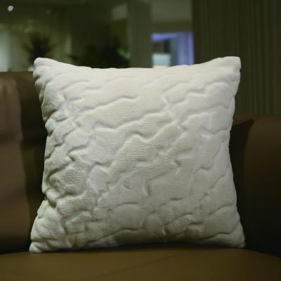 China Bliss Luxury Anti-Static Comfortable Faux Fur Decorative Cushion Covers For Bed Like Christmas for sale