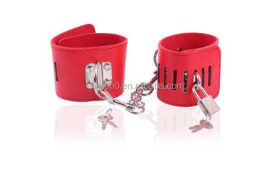 China Locking Style Adjustable Locking Leather Wrist Cuffs With Bondage Chain Restraint Handcuffs Ankle Cuffs for sale