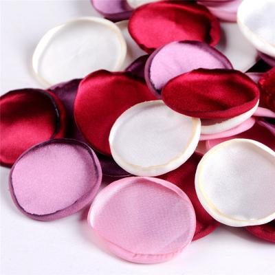 China Wedding Event E07470 Wedding Fake Fabric Flowers Silk Rose Petals Flower Wedding Flower Petals 4cm for sale