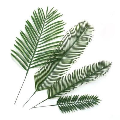 China E07416 Wedding Backdrop Materials Artificial Green Faux Plastic Plant Leaves Artificial Chrysalidocarpus For Shop Mall Party Decor for sale