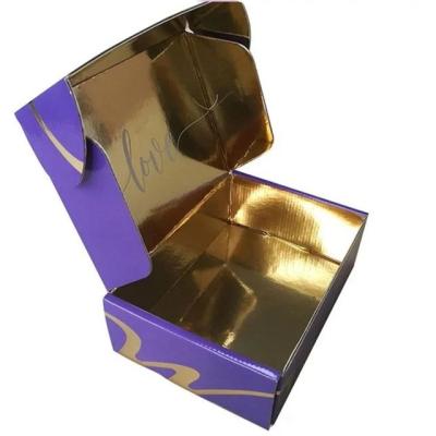 China Recyclable Gold Foil Paper Packaging Box OEM Customized Logo Color Green Shipping Boxes Shipping Packages Box for sale